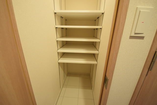 玄関　シューズボックス