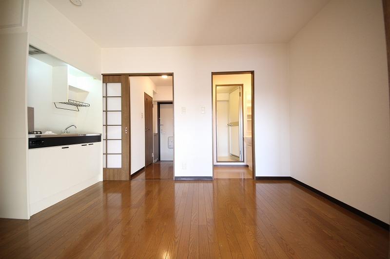 居室・リビング　ゆったりとした居間です