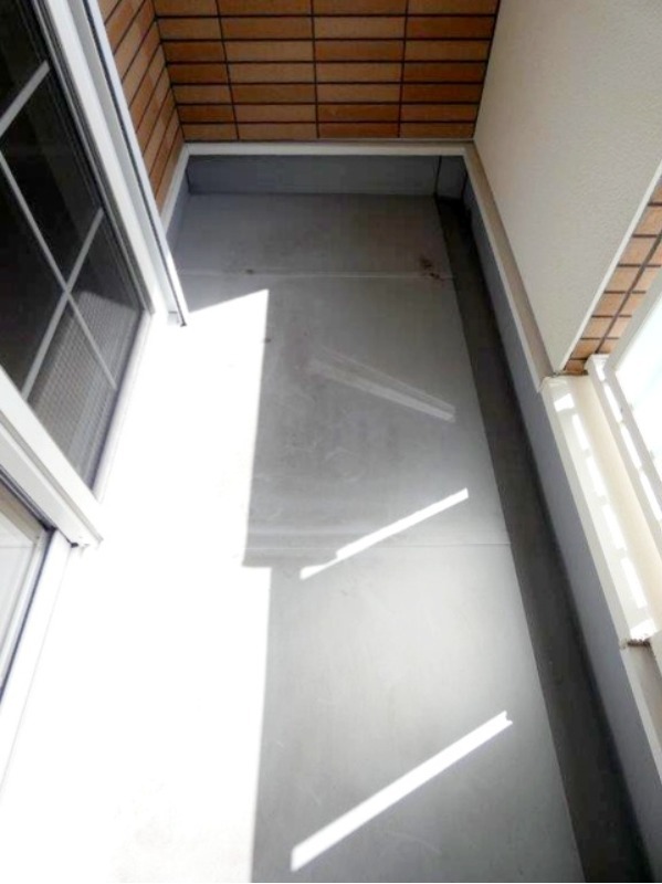 バルコニー　図面と現状に相違がある場合には現状を優先