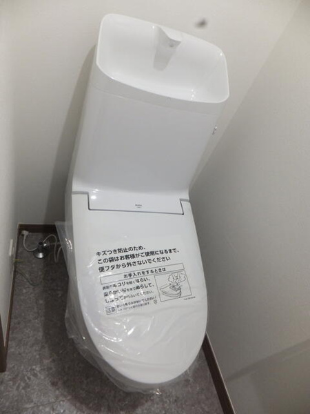 トイレ　別部屋の写真