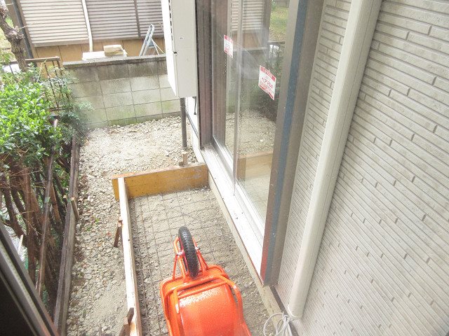 バルコニー　工事中写真