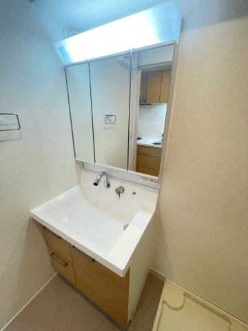 洗面設備　※同タイプの写真となります。