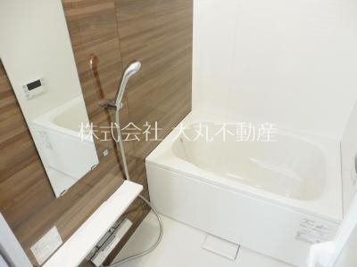 バス・シャワールーム　追い焚き・浴室換気乾燥暖房機付