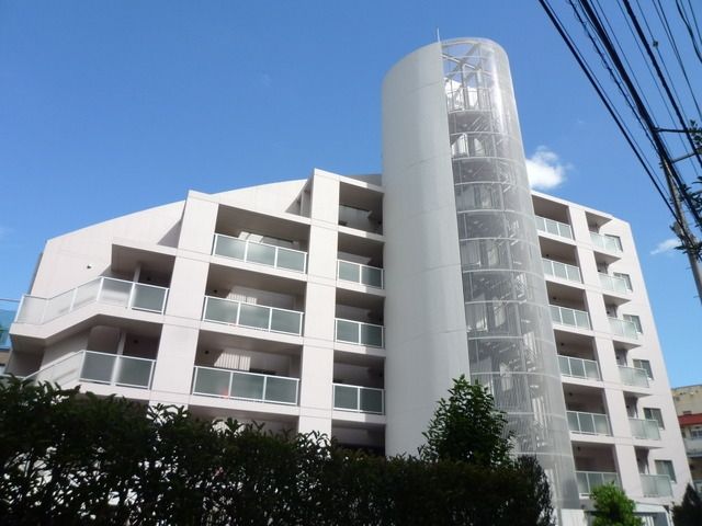 建物外観　明るい立地