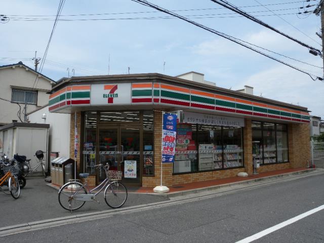 コンビニ　セブン－イレブン八尾老原４丁目店（コンビニ）まで750m