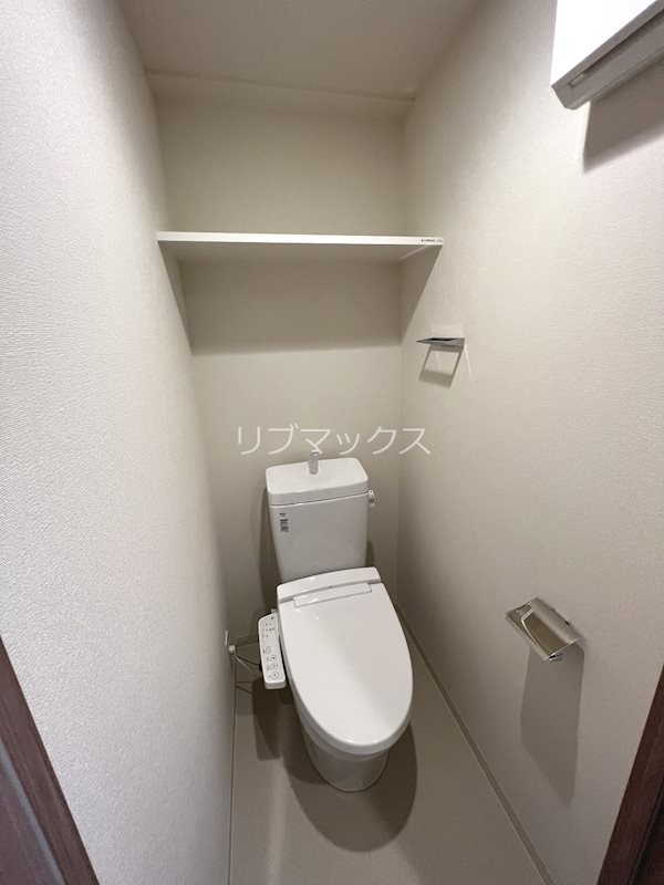 トイレ　同施工会社の同仕様写真です。