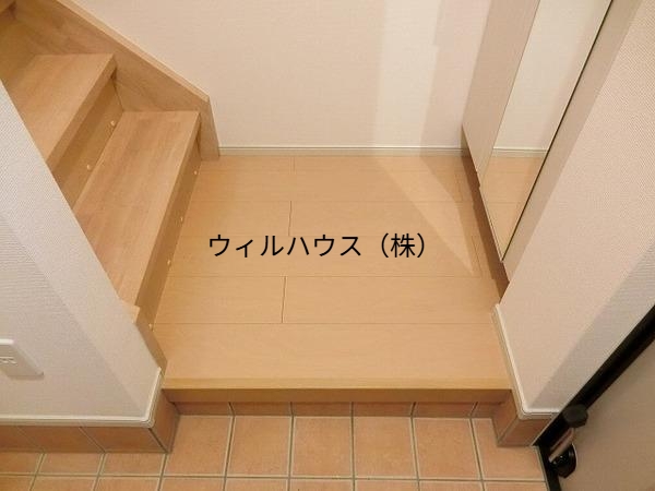 玄関　シューズボックスあり！
