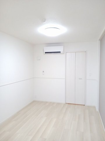 その他部屋・スペース　明るい色調の室内です