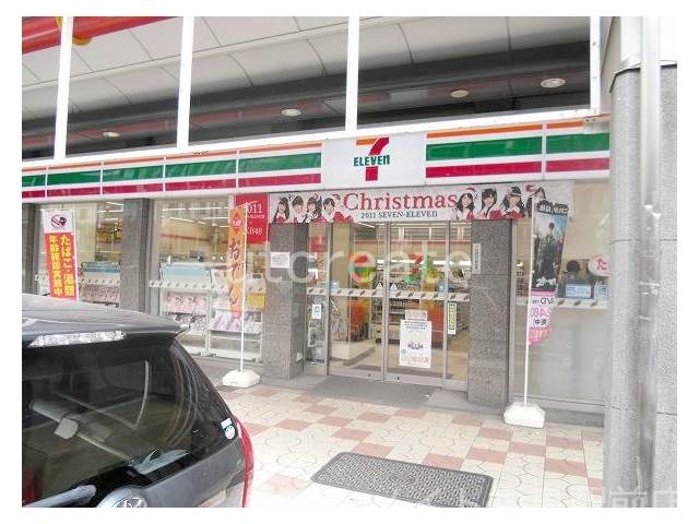 コンビニ　セブンイレブン日本橋３丁目店（コンビニ）まで52m