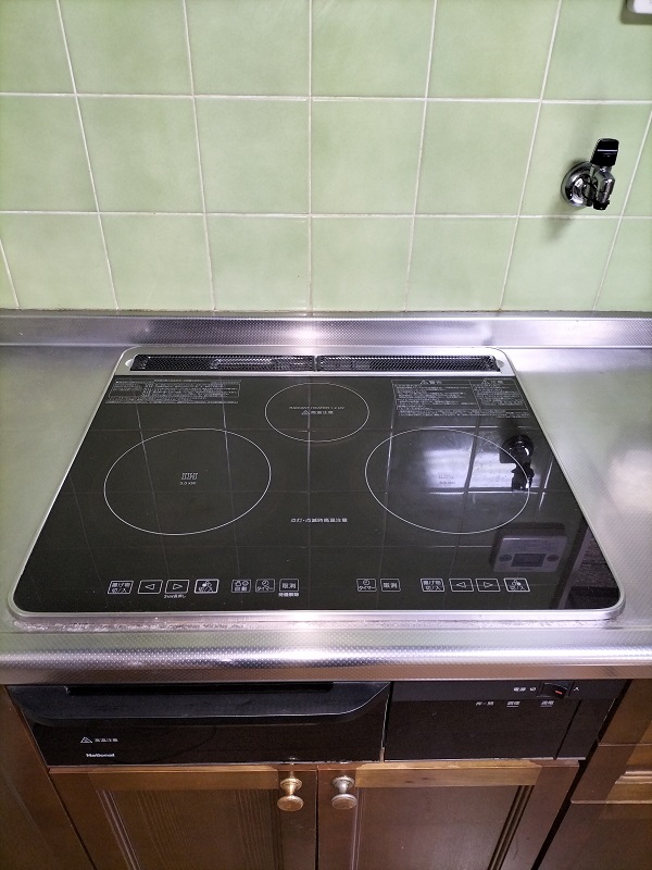 キッチン　キッチン　ＩＨコンロ　３口
