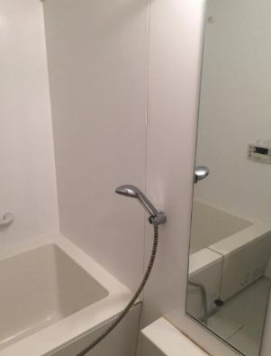 バス・シャワールーム　お風呂で日々の疲れを落としましょう