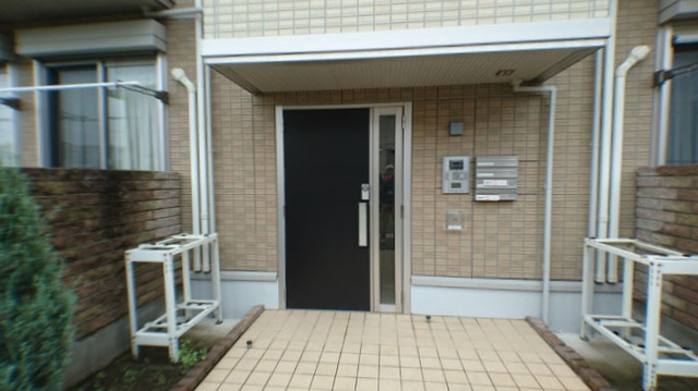 エントランス　エントランスオートロック付
