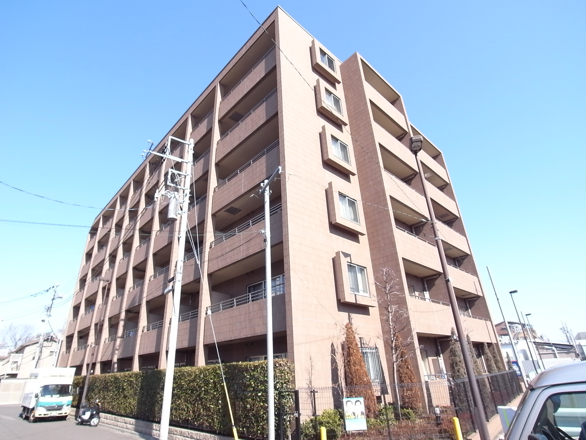 建物外観　豪華な外観