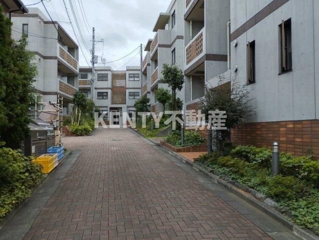 建物外観　落ち着いた雰囲気の外観です