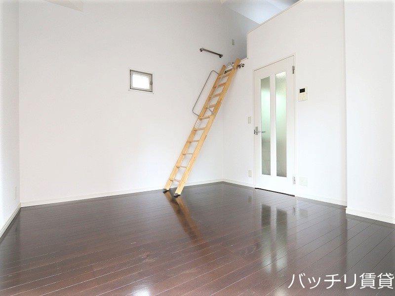 居室・リビング　画像は別号室イメージの為、現況を優先いたします。