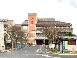 中学校　出雲市立河南中学校（中学校）まで497m