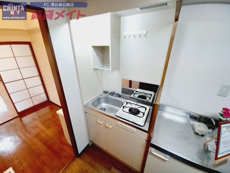 キッチン　同物件別部屋参考写真です。