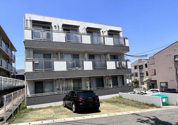 建物外観　鉄骨造のマンションタイプ！