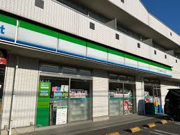 コンビニ　ファミリーマート 練馬平和台二丁目店（コンビニ）まで12m