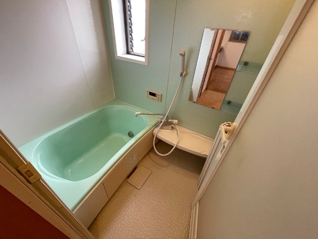 バス・シャワールーム　別部屋の写真です。