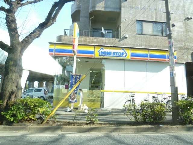 コンビニ　ミニストップ大泉学園店（コンビニ）まで295m