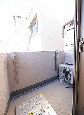 バルコニー　別タイプ部屋　参考写真です