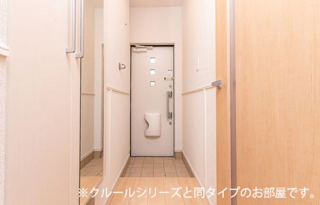 玄関　※同タイプの写真です