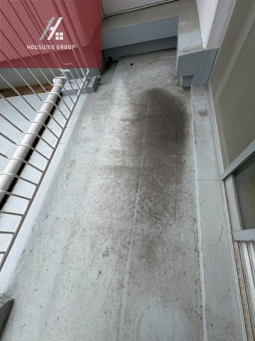 バルコニー　外からの目が気にならないバルコニーで洗濯物が干せます