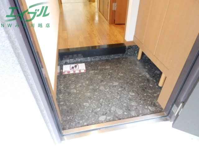 玄関　別部屋参考写真です