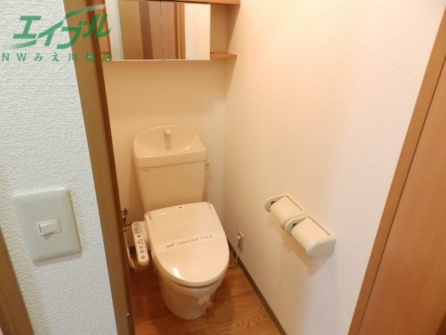 トイレ　別部屋参考写真です