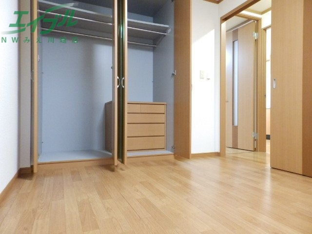 収納　別部屋参考写真です