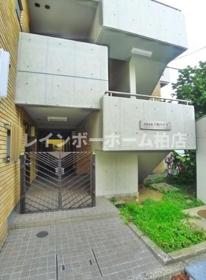 エントランス　毎日通るエントランスはこのようになっています