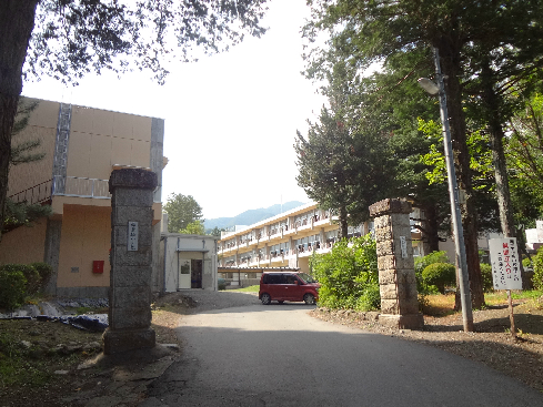 小学校　伊那市立 西箕輪小学校（小学校）まで1049m
