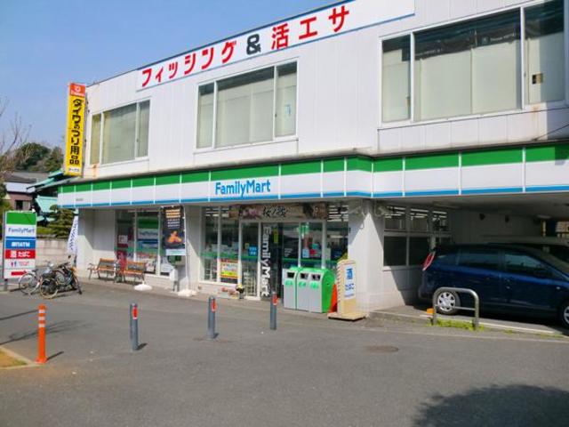 コンビニ　ファミリーマート横浜本牧店（コンビニ）まで282m