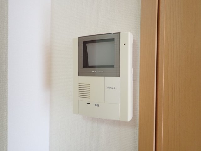 セキュリティ　TVモニター付きインターホン