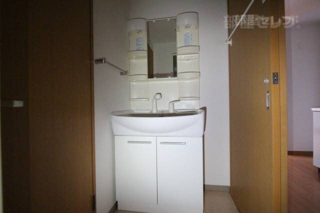 洗面設備　※別の部屋の写真を流用しています。