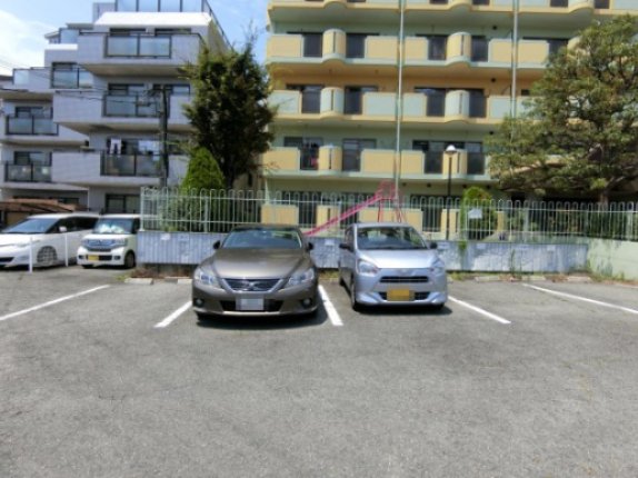 駐車場　詳細は、RISUMO江坂本店までお問合せください♪