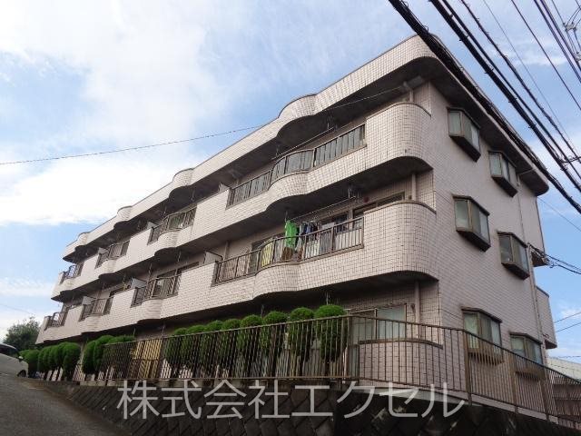 建物外観　南向きで日当たり良好な物件です。