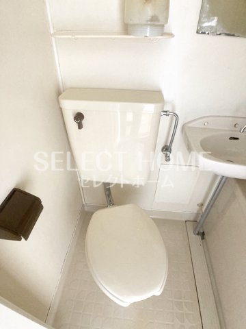 トイレ　コンパクトで使いやすいトイレです 同型タイプ