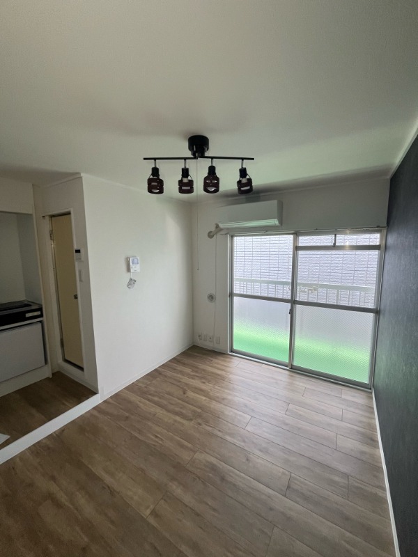 居室・リビング　※他部屋参考写真