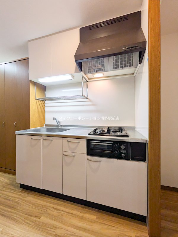 キッチン　※写真は棟内別部屋参考写真