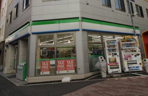 コンビニ　ファミリーマート 江東白河四丁目店（コンビニ）まで374m