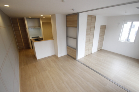 居室・リビング　※別部屋の写真です