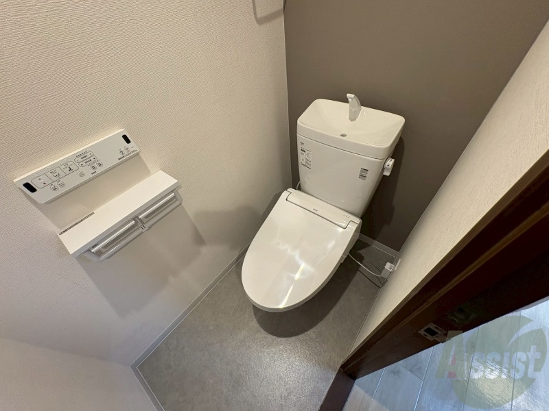 トイレ　こちらはトイレです。清潔感があり、安心して使用できます。