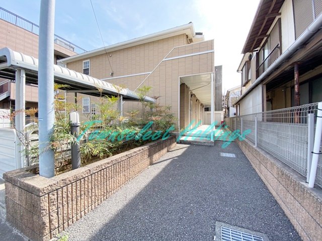エントランス　綺麗に管理されたエントランス