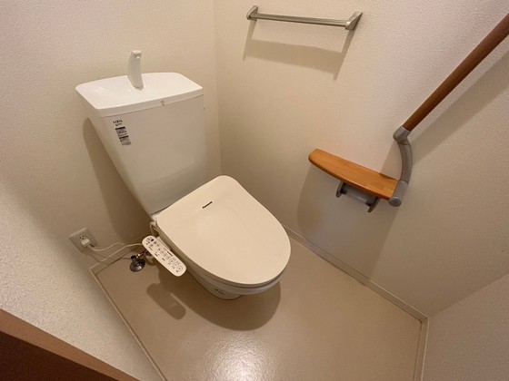 トイレ　※別部屋の写真です