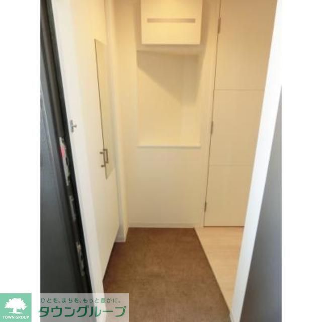 玄関　※写真は同タイプ住戸です。