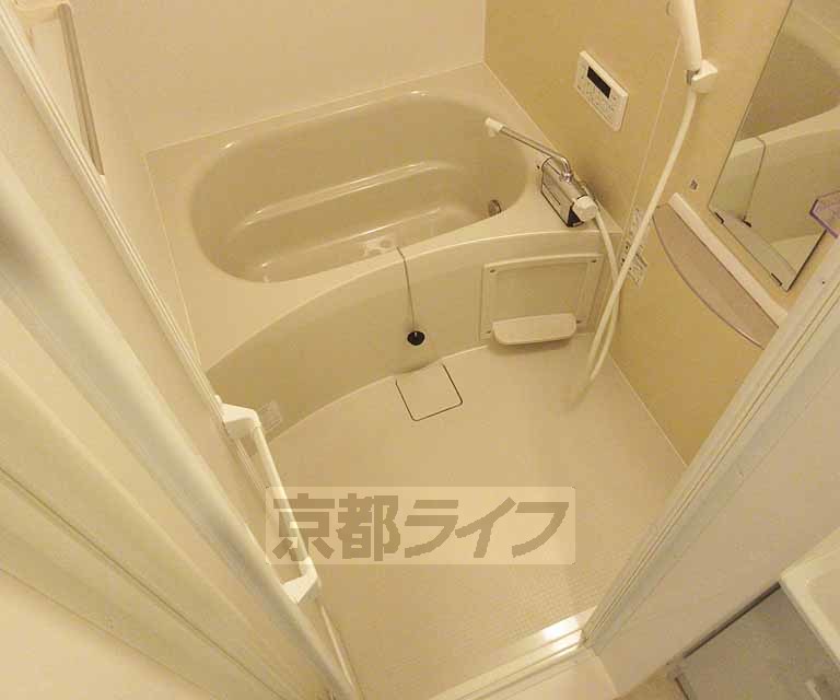 バス・シャワールーム　追い炊き機能付き