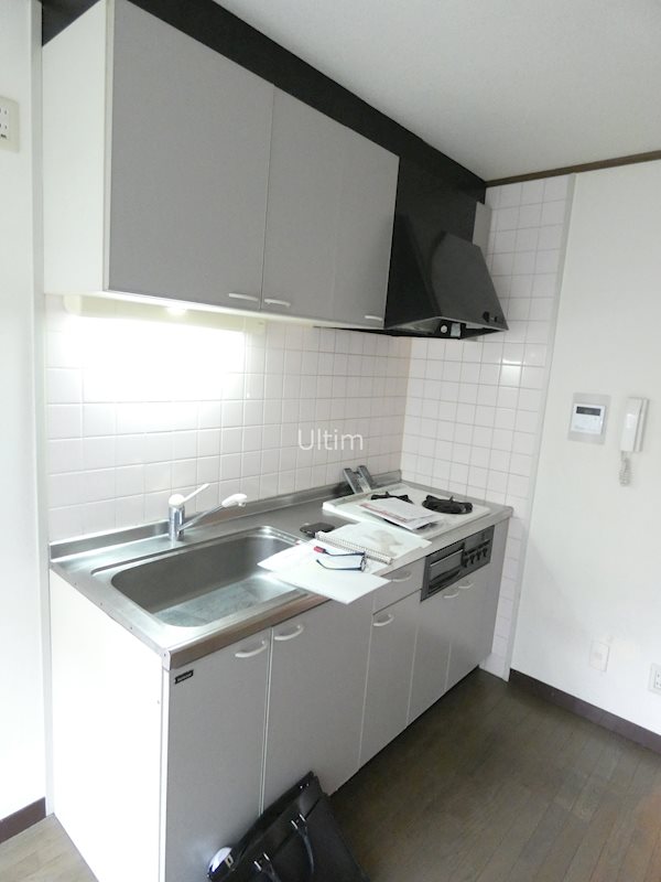 キッチン　※同タイプの他のお部屋です