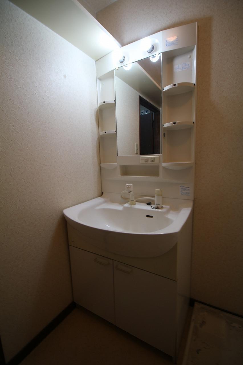 洗面設備　※別部屋写真参照